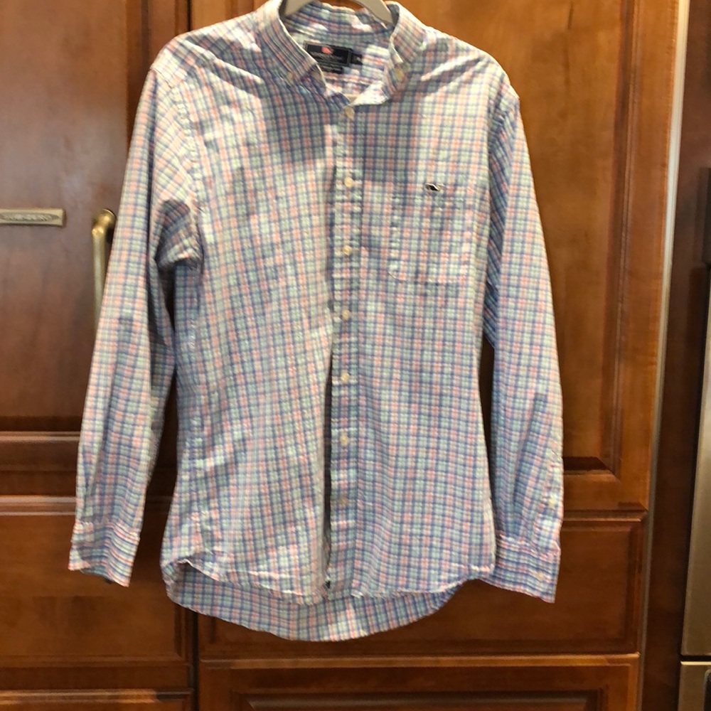 Vineyard Vines button down shirt